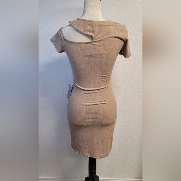 Good luck gem from Nordstrom Rack  dress XS Taupe new with tags - Picture 3 of 8